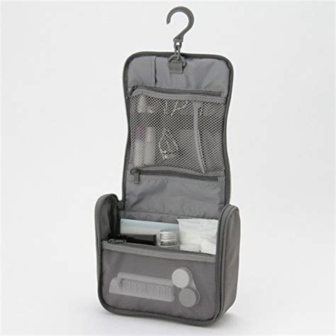 muji hanging toiletry bag